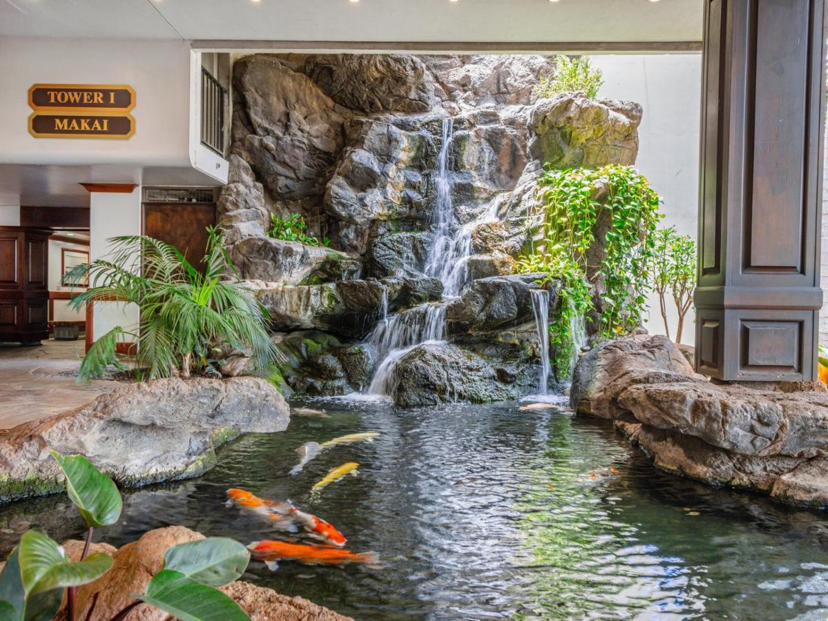 Aloha Vibes With Ocean Views, Near Beach & Parking! Honolulu Kültér fotó