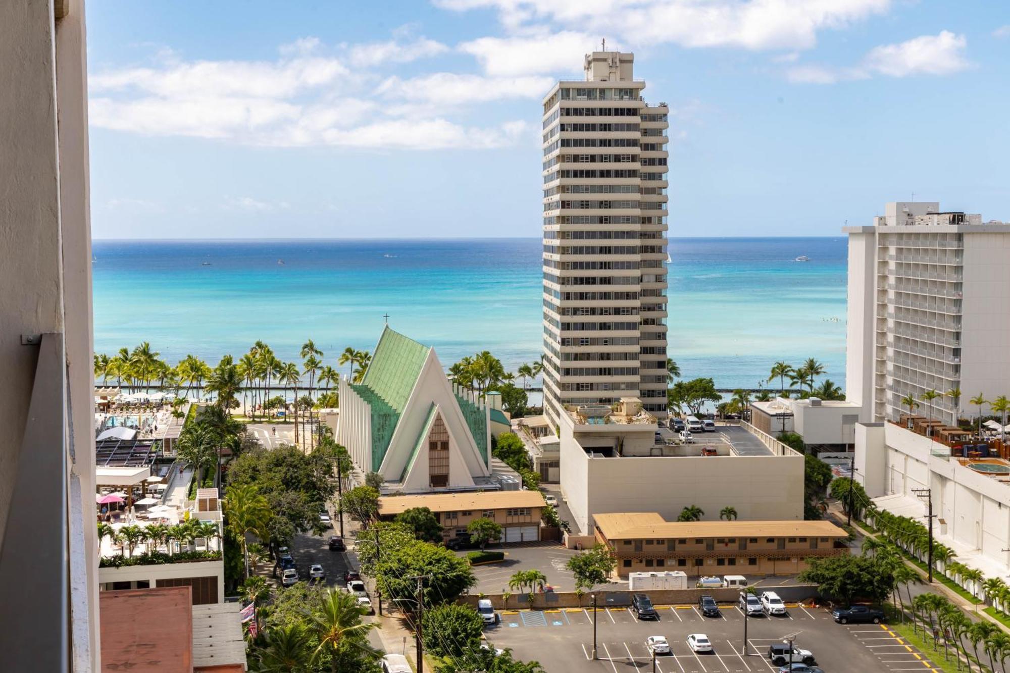 Aloha Vibes With Ocean Views, Near Beach & Parking! Honolulu Kültér fotó